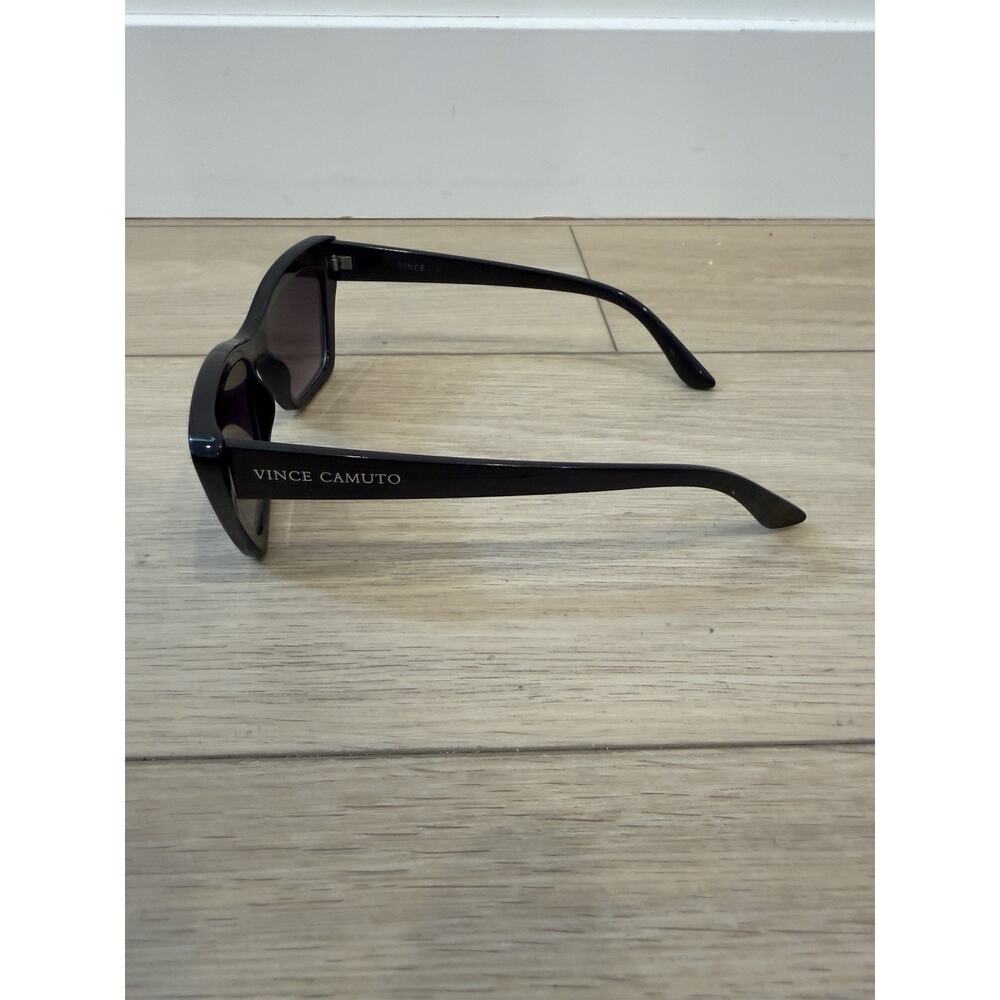 Vince Camuto Cat Eye Sunglasses Black Frame Smoke Gradient Lens VC899 OX - Picture 3 of 4